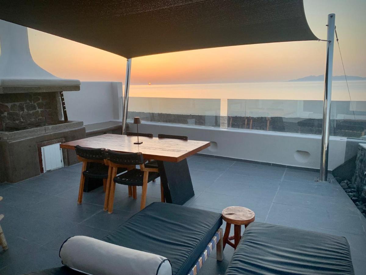Incognito Beach Villa Santorini Kamári Екстериор снимка