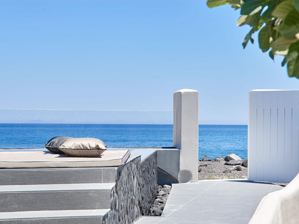 Incognito Beach Villa Santorini Kamári Екстериор снимка