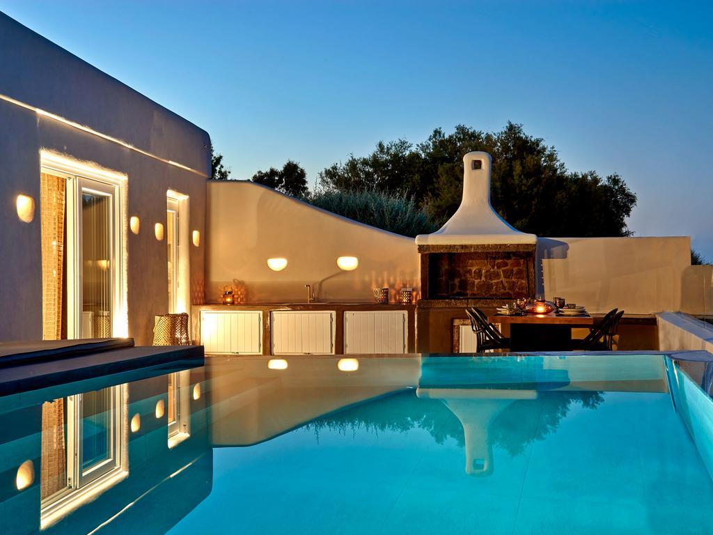 Incognito Beach Villa Santorini Kamári Екстериор снимка