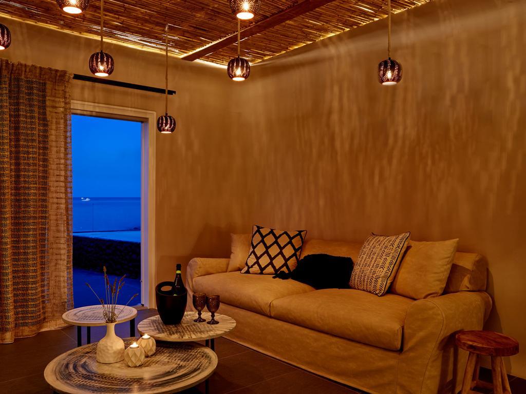 Incognito Beach Villa Santorini Kamári Екстериор снимка