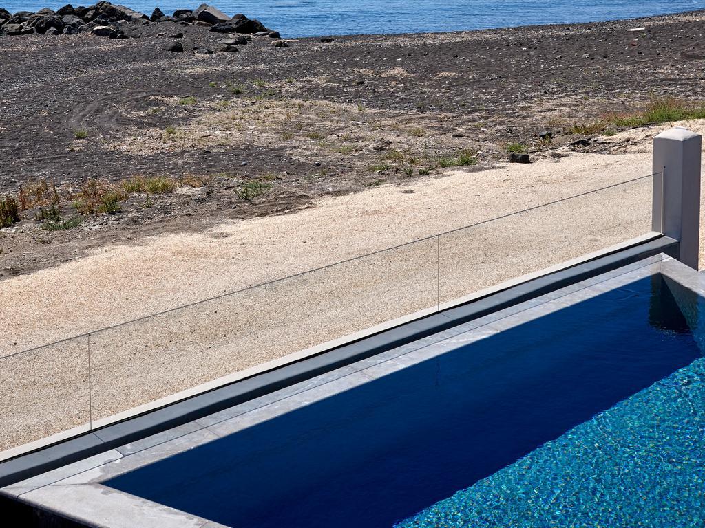 Incognito Beach Villa Santorini Kamári Екстериор снимка